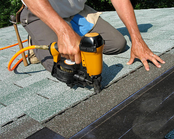 Best Roof Gutter Cleaning  in Stanford, CA